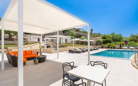 Villa Nina: Meubilair, Buitenmeubels, Stoel, Schaduw, Toevlucht, Patio, Outdoor Structuur, Buitentafel, Eco Hotel, Zwembad