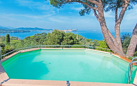 Villa Magazzini: Blauw, Zwembad, Toevlucht, Eco Hotel, Schaduw, Tropen, Badplaats, Hotel, Villa