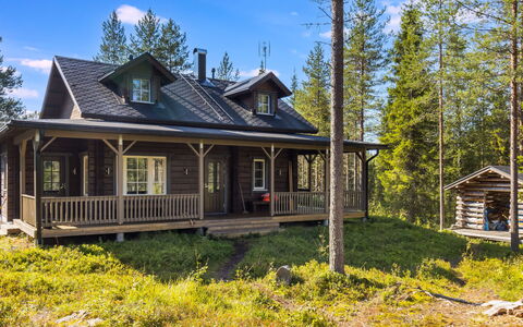 Kiehtäjän Kuohu: Hout, Verblijf, Siding, Blokhut, Boerderij, Bos, Garden Gebouwen, Hardwood, Veranda, Lariks