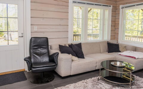 Kiehtäjän Kuohu: Flooring, Houten Vloer, Meubilair, Hout, Interieur Ontwerp, Verdieping, Woonkamer, Huis, Laminaatvloer, Bankstel