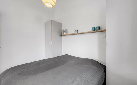 Kjeld - from the Sea: Bed, Slaapkamer, Muur, Interieur Ontwerp, Meubilair, Flooring, Hout, Verdieping, Laken, Bedding