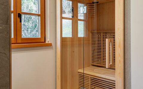 Baita Piciola: Flooring, Hout, Verdieping, Interieur Ontwerp, Plafond, Kamer, Beits, Houten Vloer, Hardwood, Loodgieter