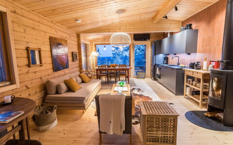 Kelokaltiokylän Maja 22: Meubilair, Interieur Ontwerp, Flooring, Hout, Verdieping, Plafond, Houten Vloer, Woonkamer, Bankstel, Kamer