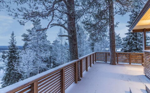 Kelokaltiokylän Maja 22: Hout, Winter, Freezing, Sneeuw, Leuning, Hardwood, Plank, Dek, Balkon, Daylighting