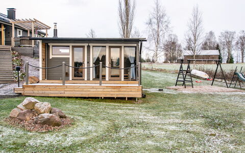 Aurinkopaikka: Veranda, Verblijf, Garden Gebouwen, Siding, Outdoor Structuur, Blokhut, Schuur, Werf, Dek