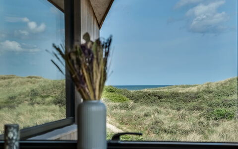 Tamina - 50M from the Sea: Hout, Huis, Veranda, Dek, Hardwood, Dak, Beits, Houten Vloer, Eco Hotel