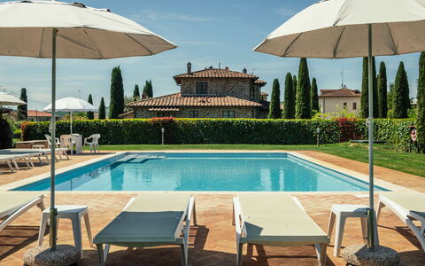 Il Noceto: Zwembad, Buitenmeubels, Ligstoel, Toevlucht, Buitentafel, Paraplu, Eco Hotel, Villa, Stoel, Schaduw