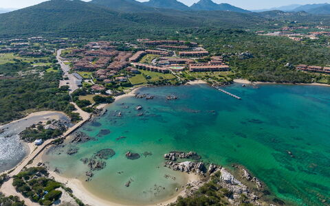 Golfo Aranci Apartments With Ac: Water, Zwemwater, Watervoorraden, Kust, Kust En Oceanic Landvormen, Zee, Waterloop, Bank, Kust, Oceaan