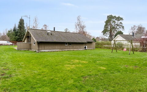 Arent - 1.1Km from the Sea: Hout, Meubilair, Appartement, Kamer, Plafond, Beits, Stoel, Hardwood, Vernis, Timmerhout