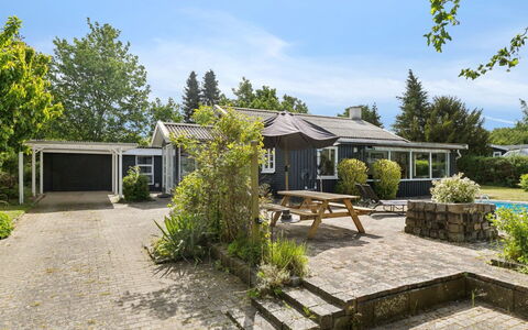 Elemine - 300M to the Fjord: Landgoed, Schaduw, Oprit, Boerderij