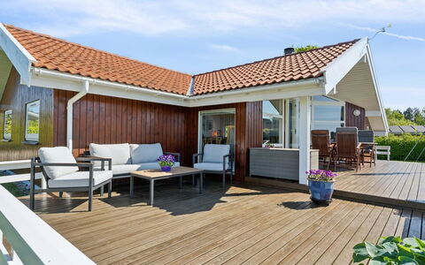 Gunwald - 230M from the Sea: Landgoed, Schaduw, Oprit, Boerderij