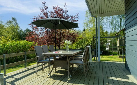 Matilde - 390M from the Sea: Dak, Huis, Huis, Verblijf, Siding, Landgoed, Oprit, Garden Gebouwen, Werf, Schuur
