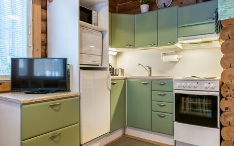Kilpolan Karoliina: Interieur Ontwerp, Hout, Plafond, Keuken, Meubilair, Flooring, Countertop, Verlichting, Cabinetry, Lichte Inrichting