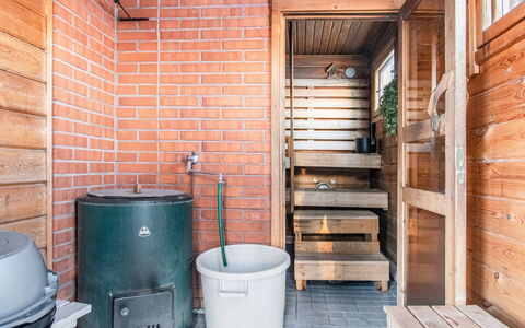 Mänty-Linna: Meubilair, Interieur Ontwerp, Flooring, Verdieping, Tafel, Plafond, Keuken En Eettafel, Verlichting, Stoel, Huis