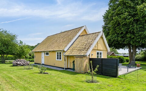 Jelko - 375M from the Sea: Huis, Dak, Huis, Verblijf, Struik, Groundcover, Landgoed, Boerderij, Siding, Garden Gebouwen