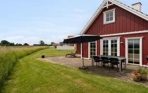 Sakari - 375M from the Sea: Huis, Dak, Huis, Verblijf, Struik, Groundcover, Landgoed, Boerderij, Siding, Garden Gebouwen