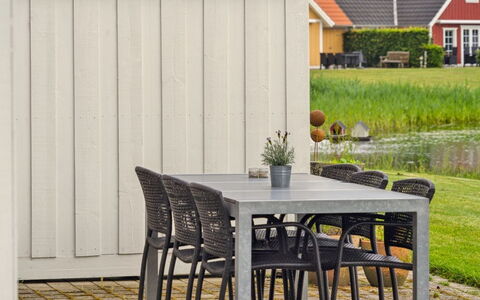 Sakari - 375M from the Sea: Huis, Dak, Huis, Verblijf, Struik, Groundcover, Landgoed, Boerderij, Siding, Garden Gebouwen