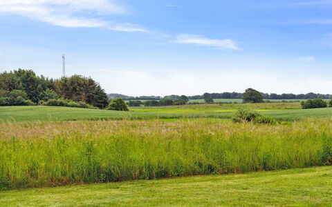 Sakari - 375M from the Sea: Huis, Dak, Huis, Verblijf, Struik, Groundcover, Landgoed, Boerderij, Siding, Garden Gebouwen