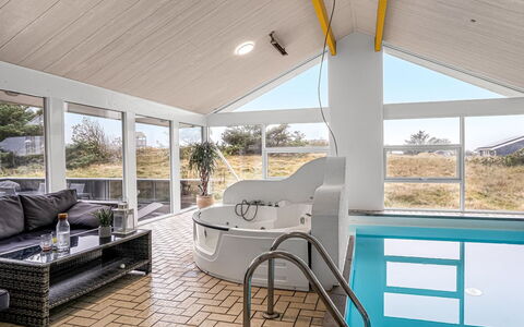 Caya - 750M from the Sea: Landgoed, Schaduw, Oprit, Boerderij