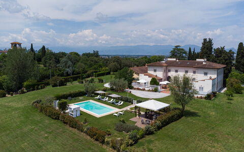 Villa Yvonne: Tuin, Voedsel, Villa, Zwembad, Hacienda