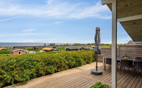 Nelina - 300M from the Sea: Zwembad, Boerderij, Landgoed, Villa, Toevlucht, Hacienda, Eco Hotel, Backyard