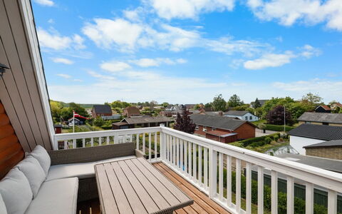 Romy - 450M from the Sea: Landgoed, Schaduw, Oprit, Boerderij