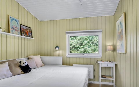 Quiana - 2Km from the Sea: Interieur Ontwerp, Flooring, Verdieping, Hout, Meubilair, Plafond, Slaapkamer, Kamer, Bed, Verlichting