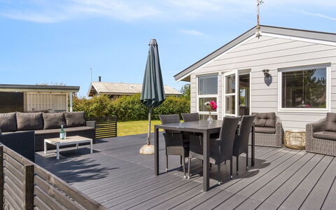 Janick - 150M from the Sea: Landgoed, Schaduw, Oprit, Boerderij