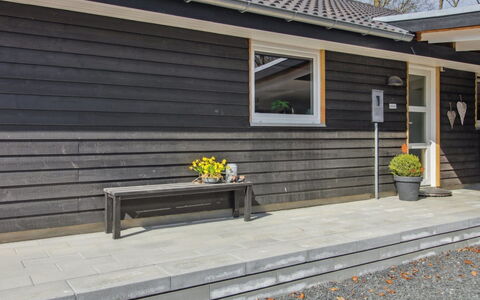 Solvejg - 30Km from the Sea: Hout, Siding, Samengesteld Materiaal, Plank, Hardwood, Beits, Ontwerp, Timmerhout, Multiplex