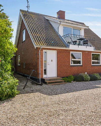 Deljan - 200M from the Sea