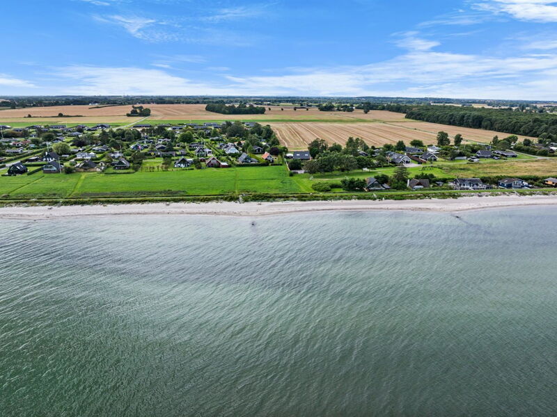 Næwe - 100M from the Sea