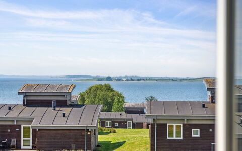 Gudbrand - 500M from the Sea: Landgoed, Schaduw, Oprit, Boerderij