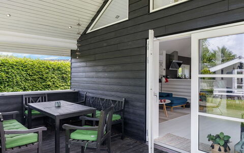 Falki - 320M from the Sea: Huis, Dak, Huis, Verblijf, Struik, Groundcover, Landgoed, Boerderij, Siding, Garden Gebouwen