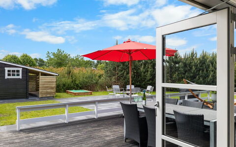 Falki - 320M from the Sea: Huis, Dak, Huis, Verblijf, Struik, Groundcover, Landgoed, Boerderij, Siding, Garden Gebouwen