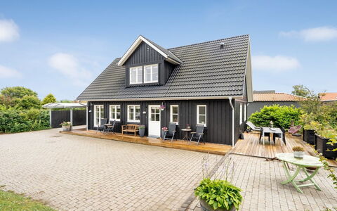 Brune - 330M from the Sea: Landgoed, Schaduw, Oprit, Boerderij