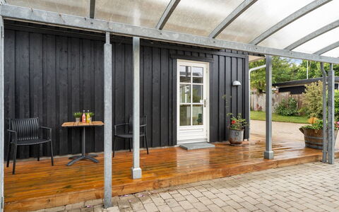 Brune - 330M from the Sea: Landgoed, Schaduw, Oprit, Boerderij