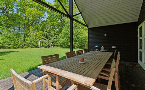 Tomine - from the Sea: Hout, Veranda, Verblijf, Schaduw, Huis, Siding, Hardwood, Tuin, Dek, Plank