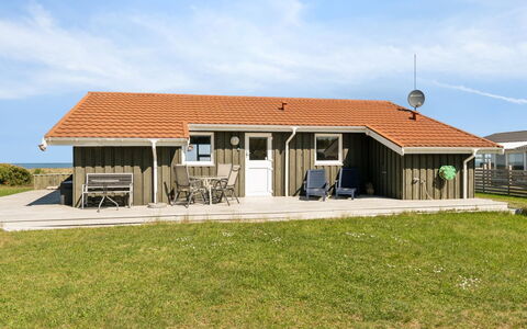 Suometar - 90M from the Sea: Gras, Grasland, Land Lot, Verblijf, Landelijk Gebied, Weide, Garden Gebouwen, Tuin, Schuur