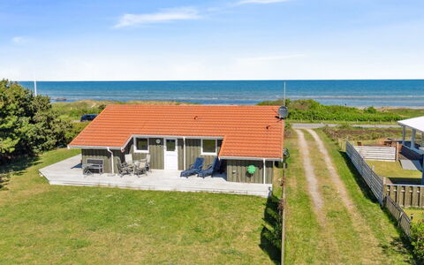 Suometar - 90M from the Sea: Gras, Grasland, Land Lot, Verblijf, Landelijk Gebied, Weide, Garden Gebouwen, Tuin, Schuur