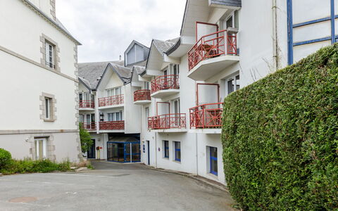 Balcons de la Rance: Woongebied, Menselijke Nederzetting, Appartement, Condominium, Zwembad, Toevlucht, Buitenmeubels, Hotel, Badplaats, Vakantie