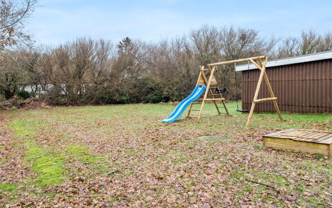 Star - 200M to the Fjord: Blauw, Struik, Verblijf, Groundcover, Tuin, Landgoed, Schaduw, Landscaping, Boerderij, Eco Hotel