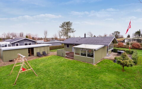 Severine - 650M from the Sea: Dak, Huis, Huis, Verblijf, Deur, Siding, Dek, Veranda, Plank, Hardwood