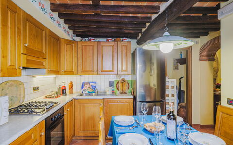 Souvenir: Meubilair, Interieur Ontwerp, Hout, Flooring, Plafond, Kamer, Verdieping, Countertop, Keuken, Tafel