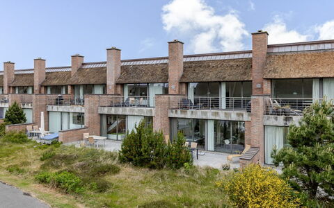 Øgoti - 500M from the Sea: Landgoed, Schaduw, Oprit, Boerderij