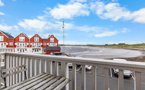 Annete - 20M from the Sea: Architectuur, Huis, Winter, Freezing, Badplaats, Balkon