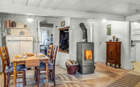 Deik - 25Km from the Sea: Landgoed, Schaduw, Oprit, Boerderij