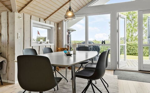 Alexi - 300M from the Sea: Landgoed, Schaduw, Oprit, Boerderij