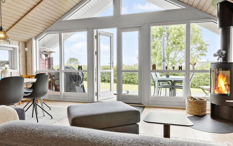 Alexi - 300M from the Sea: Landgoed, Schaduw, Oprit, Boerderij