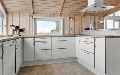 Alexi - 300M from the Sea: Landgoed, Schaduw, Oprit, Boerderij