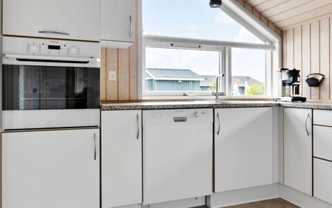 Alexi - 300M from the Sea: Landgoed, Schaduw, Oprit, Boerderij